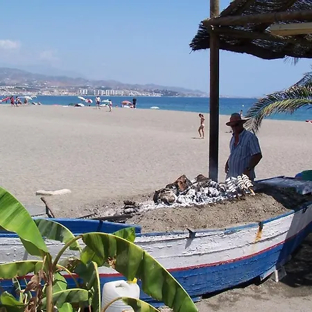 Precioso Estudio Con Piscina, Junto A La Playa